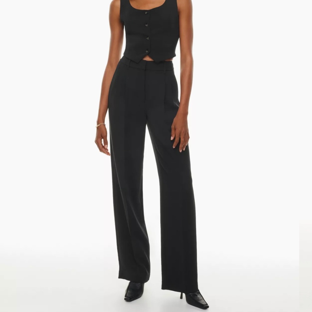 Aritzia Effortless Pants size 6 tall